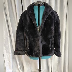 🐈‍⬛ Vintage Lush Faux Fur Jacket
